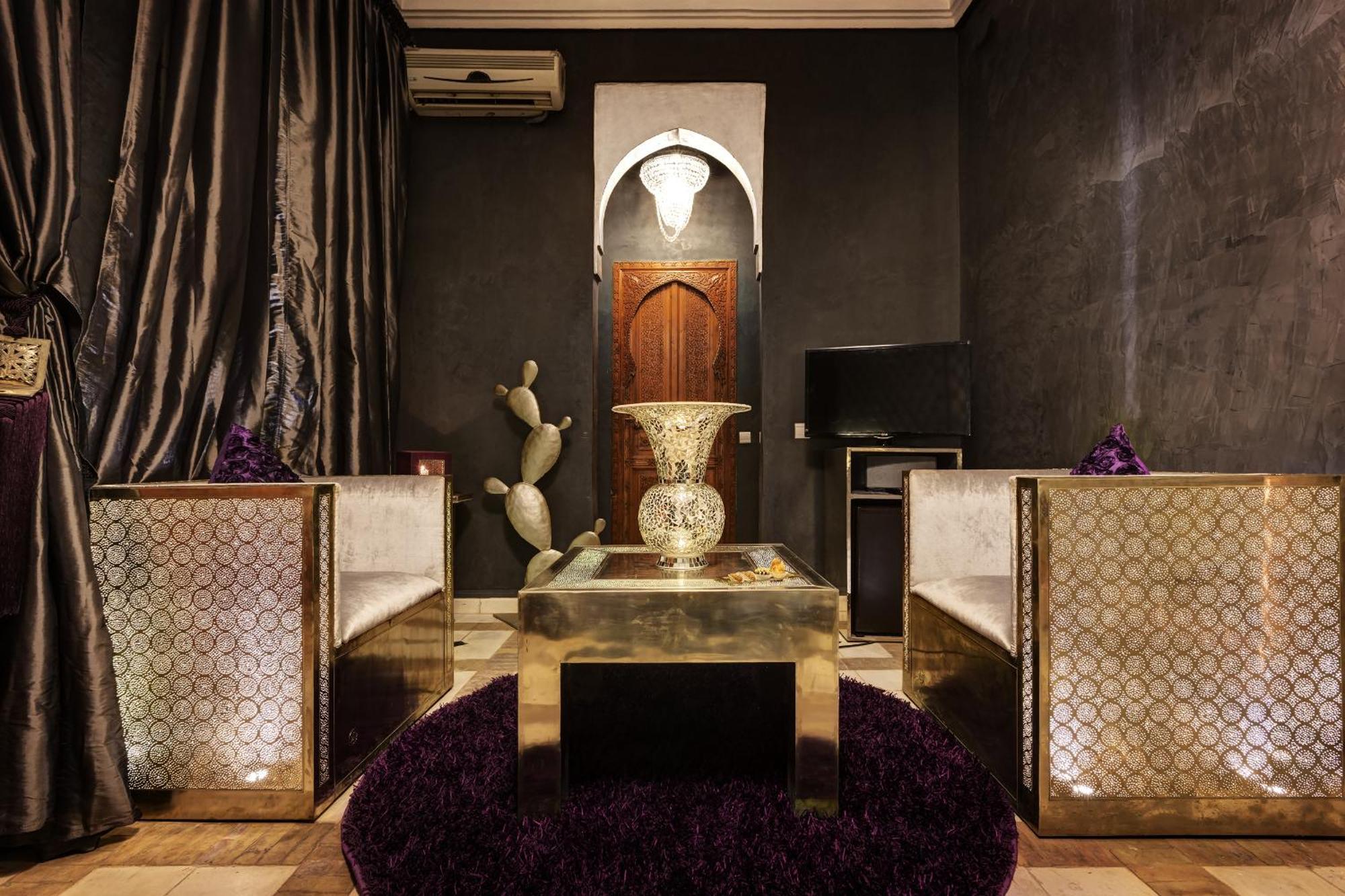 Riad Wow Hotel มาร์ราเกช ภายนอก รูปภาพ